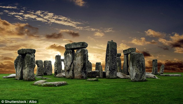 Can A Private Pilot Fly Over Stonehenge
